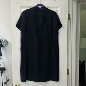 Alice and Olivia black shift dress